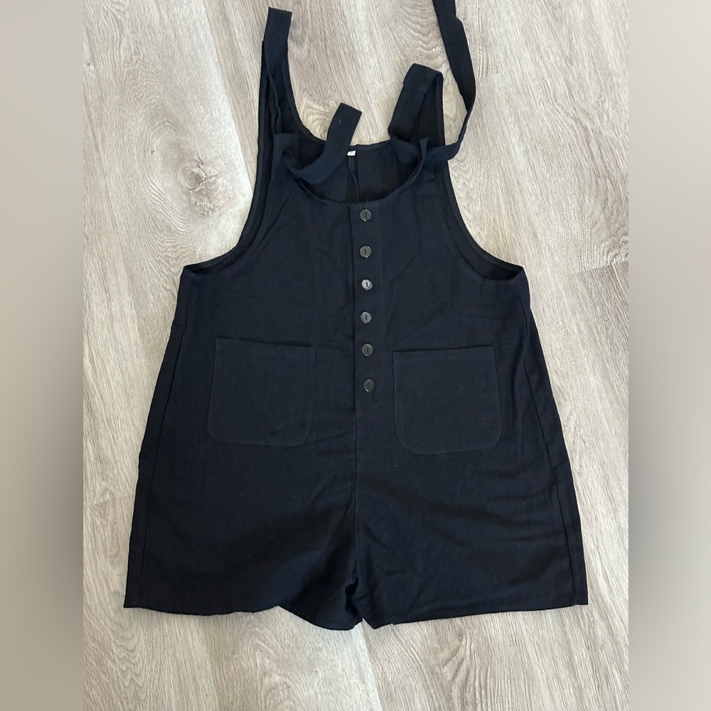 Black M jumpsuit
